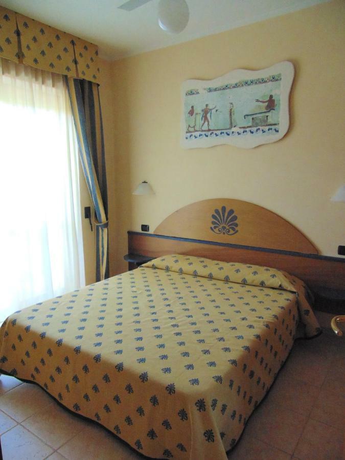 Casa Vacanze Oasi Felicita Нова-Сірі-Маріна Екстер'єр фото